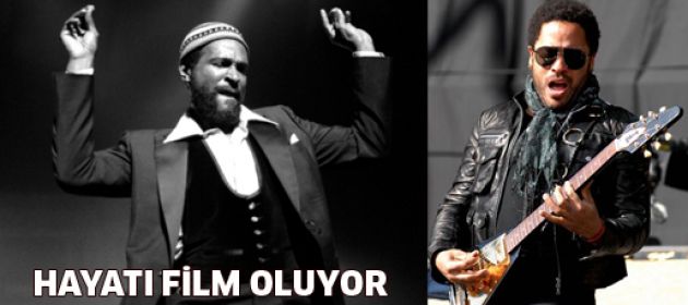 Lenny Kravitz, Gaye oluyor!