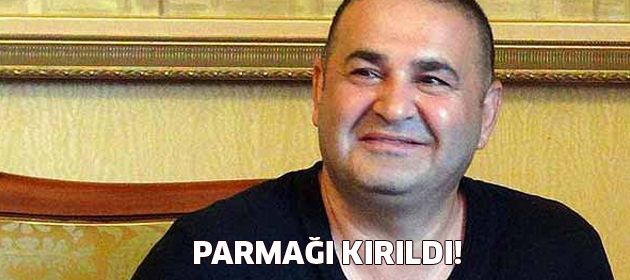 Şafak Sezer'in parmağını kırdı!