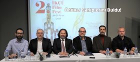 İKÇÜ Film Festivali'nde ödüller sahipleri...